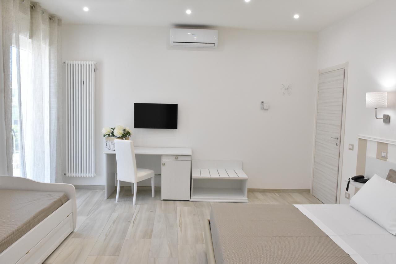 카사노 델레 무르제 Finestre Sul Borgo B&B 외부 사진
