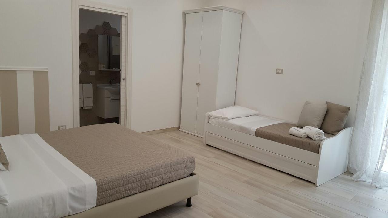 카사노 델레 무르제 Finestre Sul Borgo B&B 외부 사진